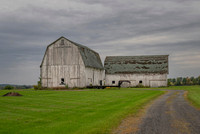 Barn Canandaigua along NY 20